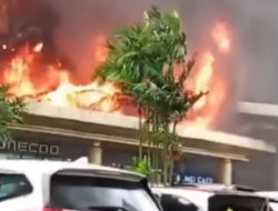 Kebakaran Pusat Perbelanjaan di Cibubur, Dua Unit Damkar Dikerahkan, Dugaan Awal Akibat Aktivitas Pengelasan