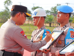 Kapolda Kaltara Pimpin Pemberian Reward dan Punishment dalam Upacara Hari Kesadaran Nasional