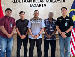 Kantor Imigrasi Cilacap mendeportasi dua Warga Negara Asing (WNA) asal Nigeria dan warga negara Malaysia.