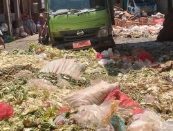 Pengelolaan Sampah Pasar Jagasatru Dikeluhkan, Bau Menyengat Tercium Hingga Permukiman
