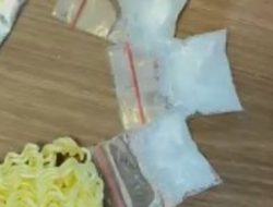 Petugas Lapas Banceuy Gagalkan Penyelundupan Sabu dalam Kemasan Bumbu Mi Instan, Modus Disamarkan dalam Titipan Makanan