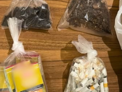 Petugas Lapas Karawang Gagalkan Penyelundupan 48 Batang Rokok Diduga Berisi Tembakau Sintetis