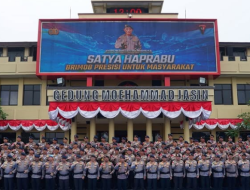 Kapolri Pimpin Apel Gelar Pasukan dan Buka Rakernis Korps Brimob Polri 2026 di Mako Kelapadua