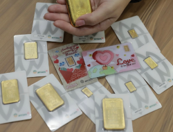Harga Emas Antam Turun Rp16.000, Kini Dibanderol Rp2,809 Juta per Gram