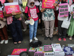 72 Siswa Diduga Keracunan Program MBG di Duren Sawit, Operasional Dapur SPPG Dihentikan