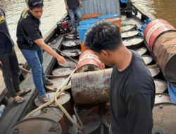 Polda Riau Bongkar Penyalahgunaan BBM Subsidi di Dua Daerah, Amankan Lebih dari 10.000 Liter Bio Solar dan Empat Tersangka