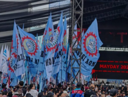 Ribuan Buruh Padati Monas Peringati May Day 2026, Lalu Lintas Sekitar Gambir Tersendat